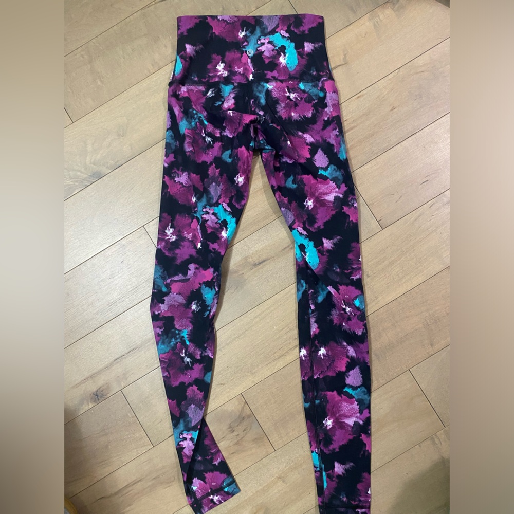 2 pairs of lululemon leggings